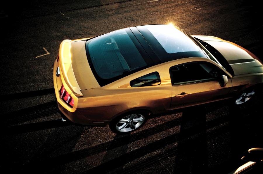  Ford Mustang GT 2010 года  (фото 178 из 213)
